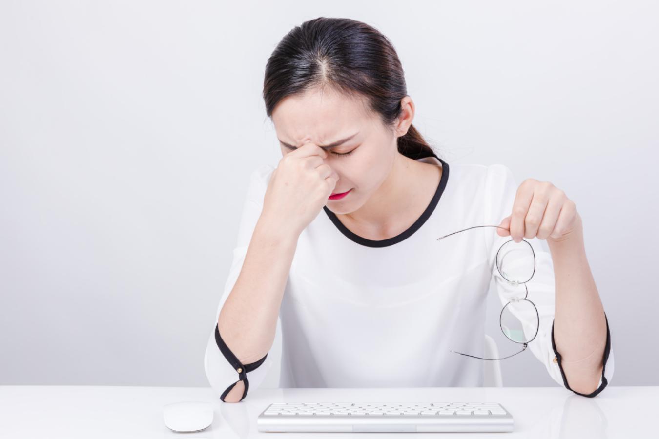 眼睛酸胀怎么办叶黄素什么牌子好