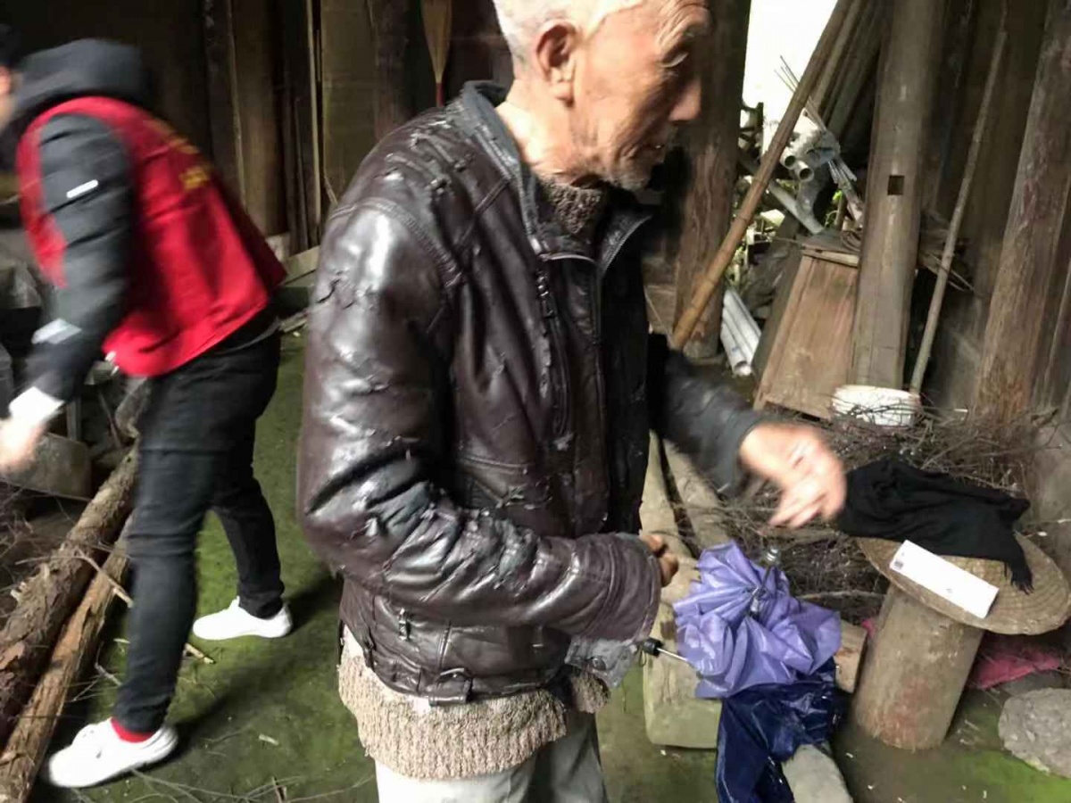屏南启承慈善协会志愿者