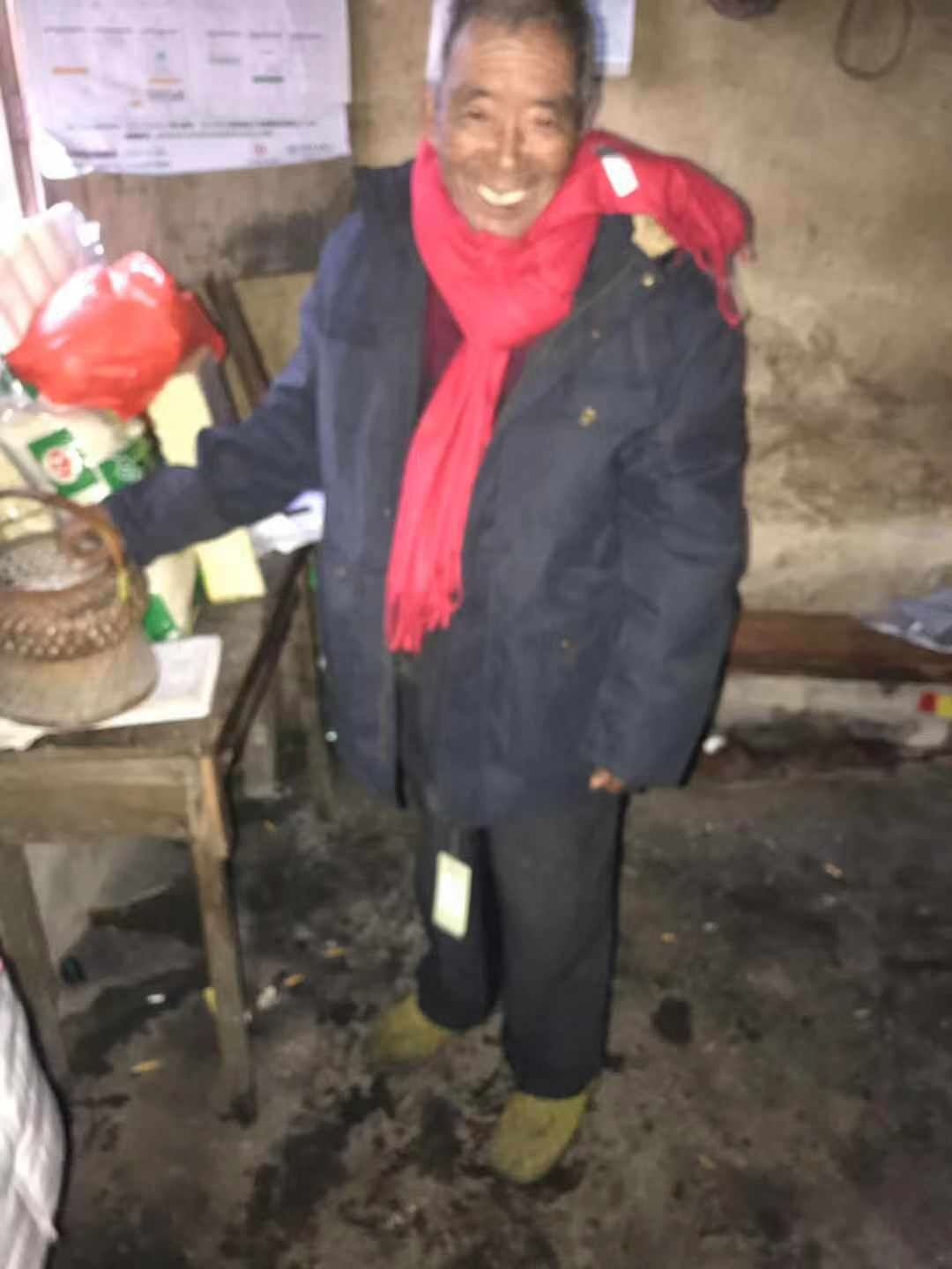 屏南启承慈善协会志愿者