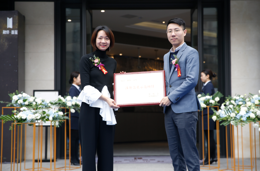 如图片无法显示,请刷新页面