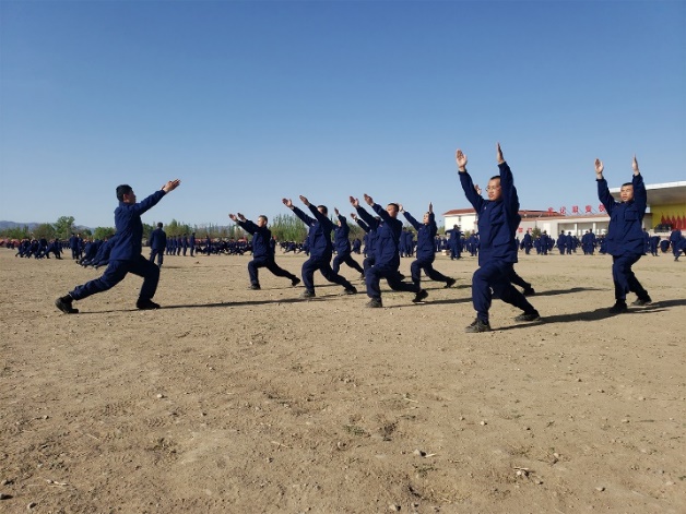如图片无法显示,请刷新页面