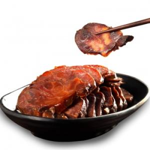 舌尖上的味道继承了800多年的黑炭牛肉!