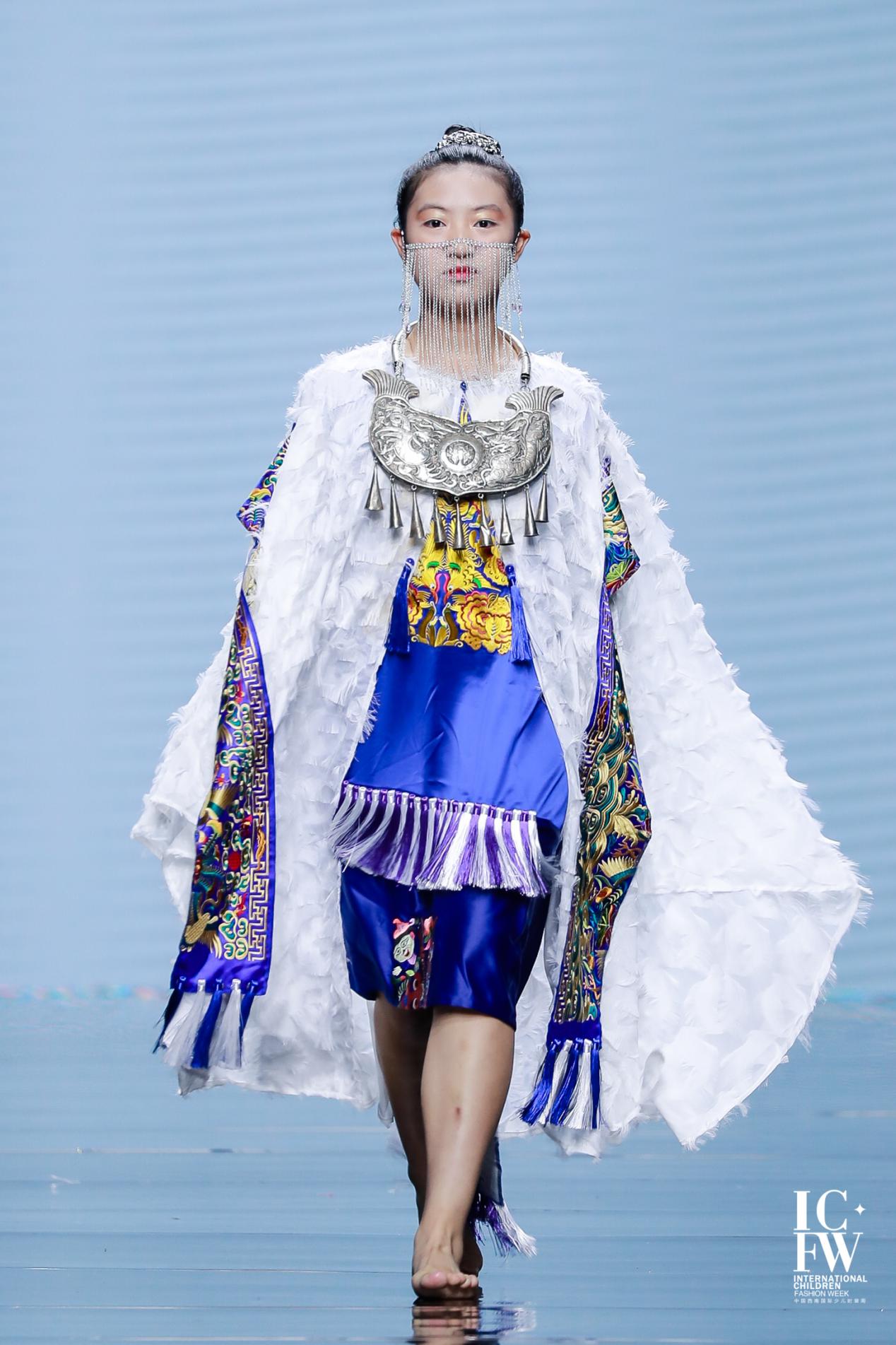 古阿新重启美好,精彩亮相2020西南国际少儿时装周