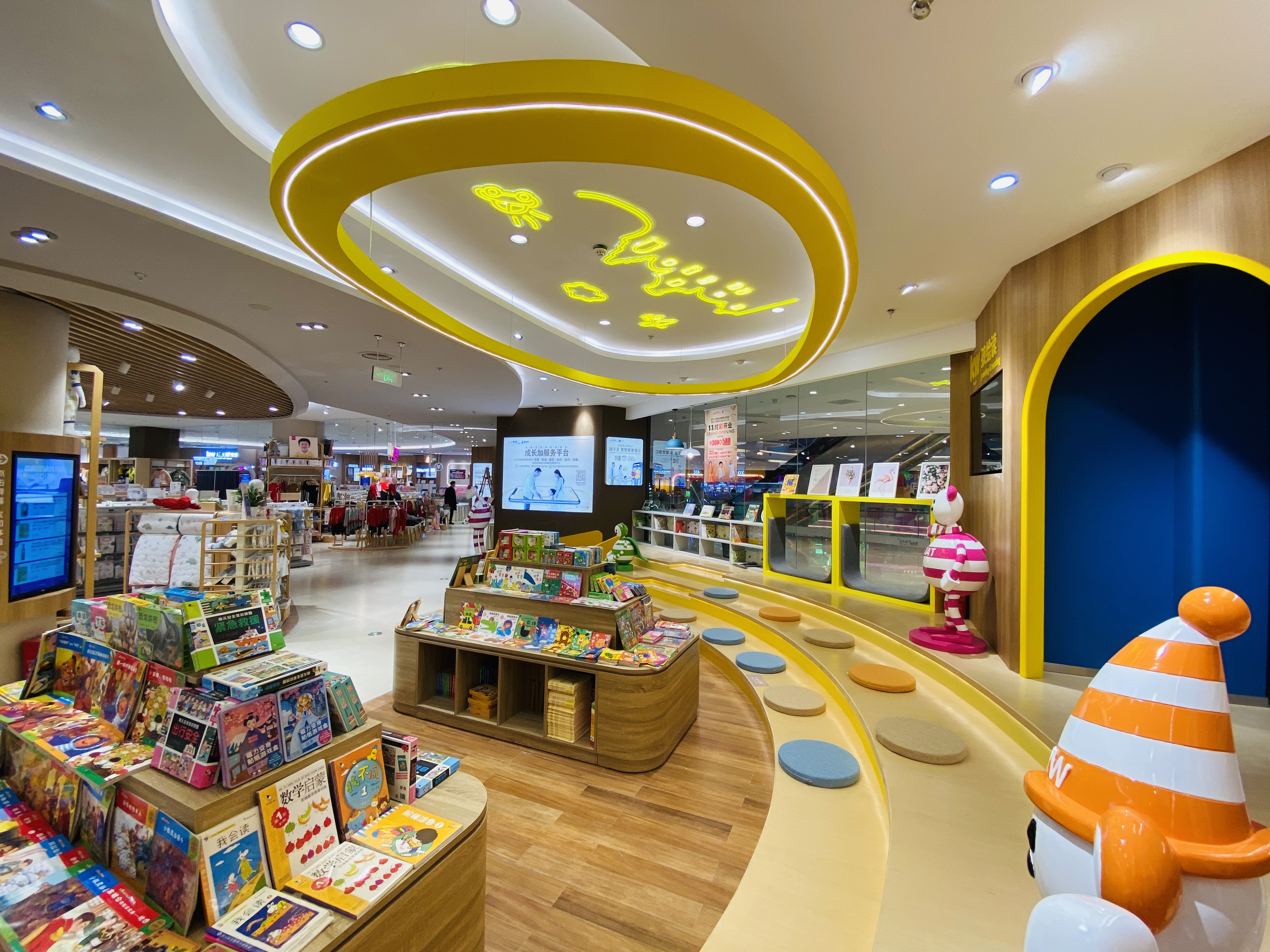 孩子王建邺万达店焕新归来全国新增近百家新店收官2020