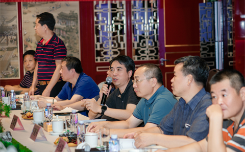 C:Usersking2Desktop新闻 发星空媒体王笃礼组织专家开展有序讨论.png