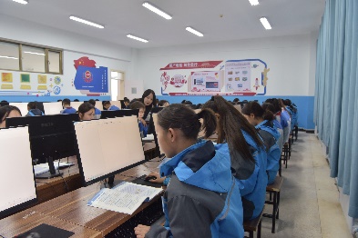 新疆首个基于自主指令系统的信息化教学项目落地尼勒克县