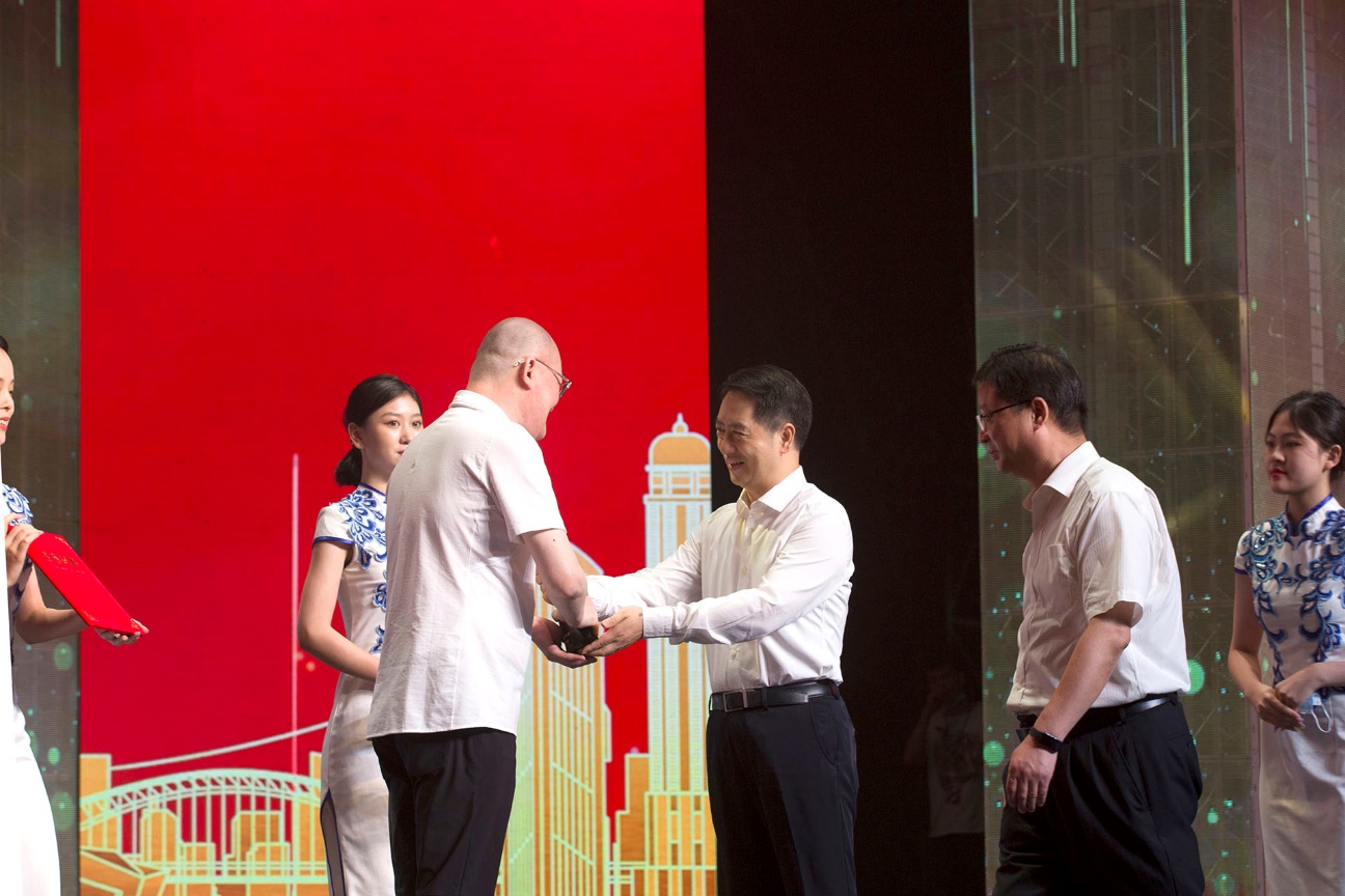 如图片无法显示，请刷新页面